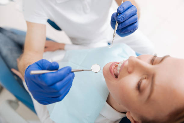 Best Tooth Extraction  in Farmerville, LA